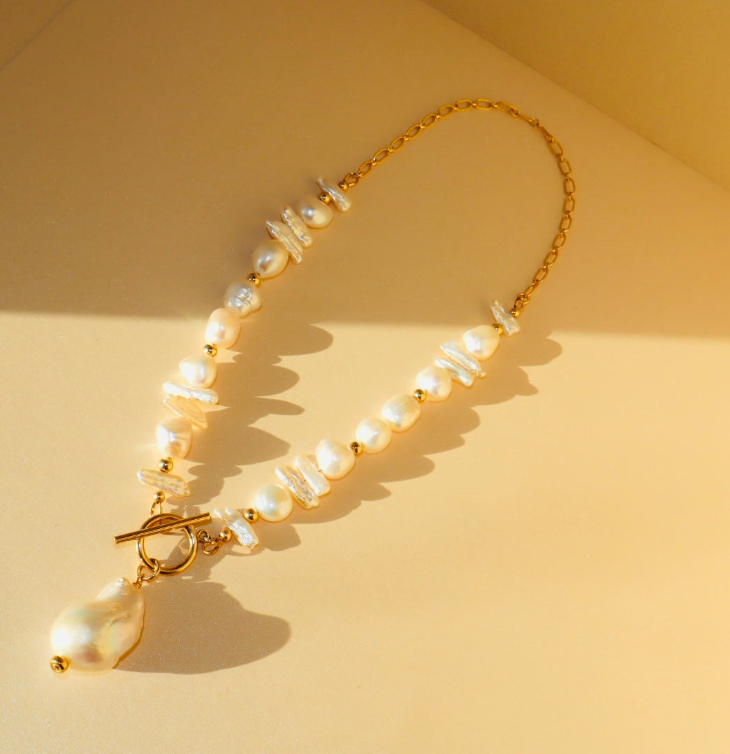 Agnika Necklace